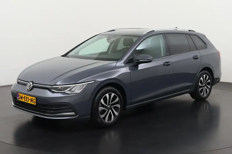 Volkswagen Golf (2023)