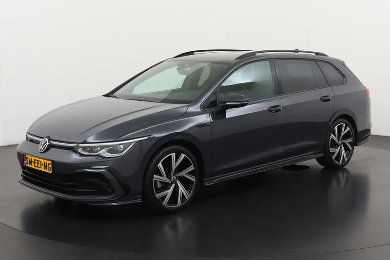 Volkswagen Golf (2023)