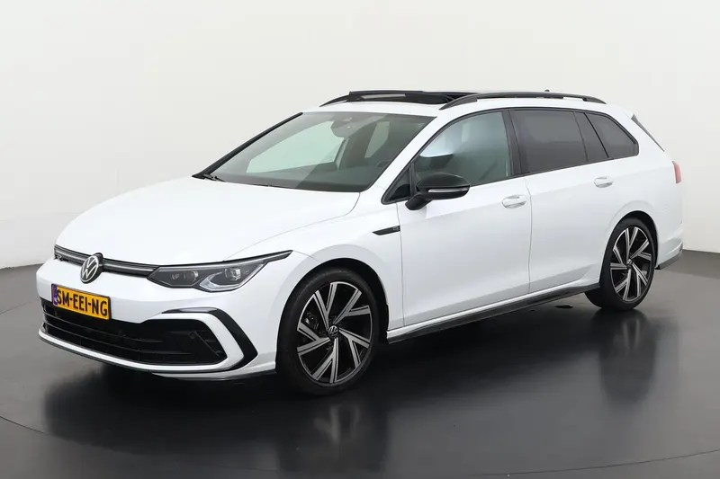 Volkswagen Golf (2023)