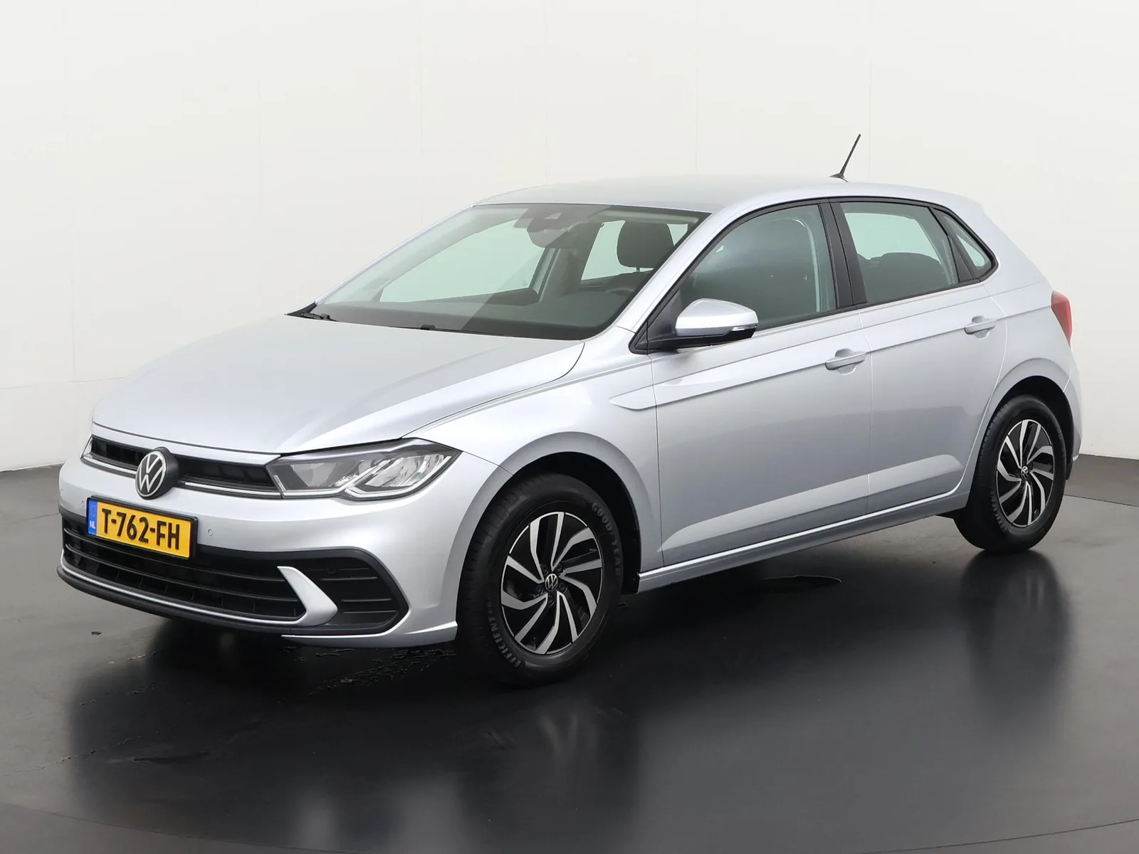 Volkswagen Polo (2023) — foto 1
