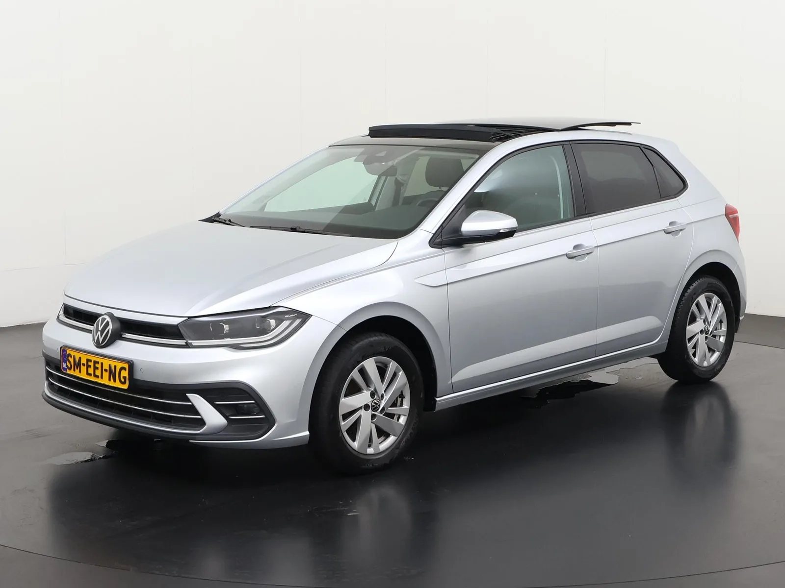 Volkswagen Polo (2023) — foto 1