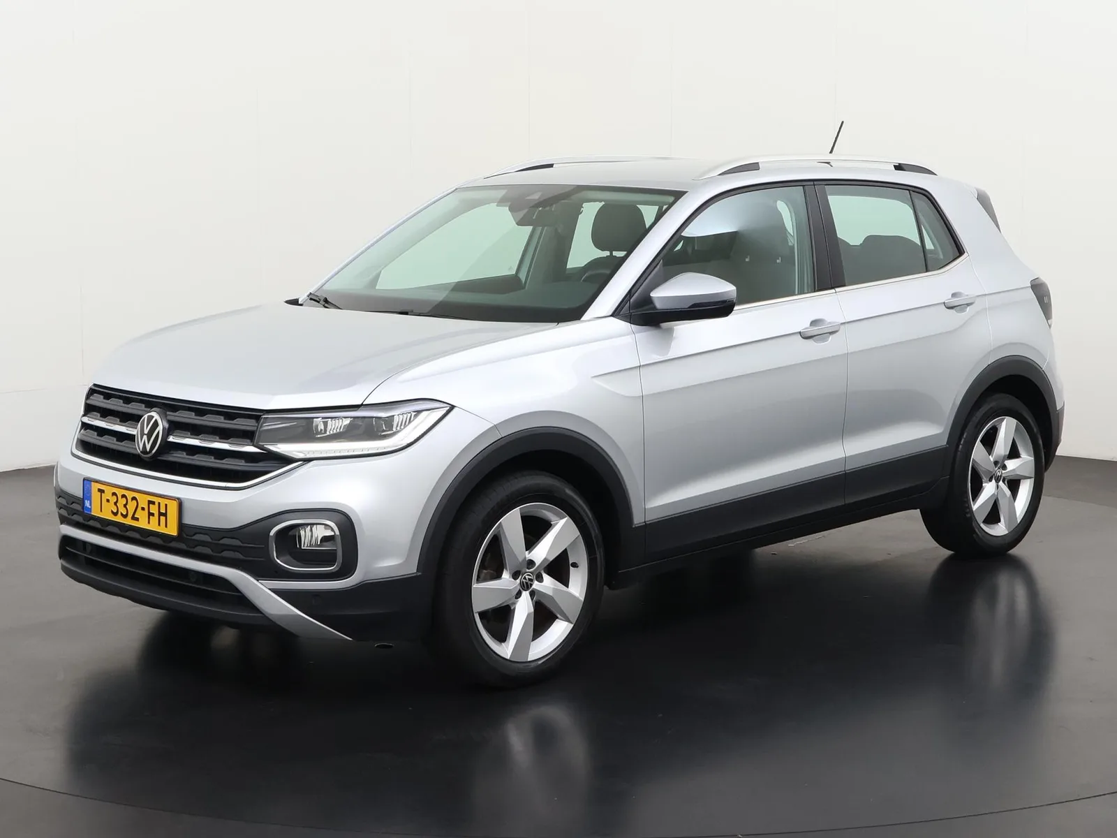 Volkswagen T-Cross (2022) — foto 1