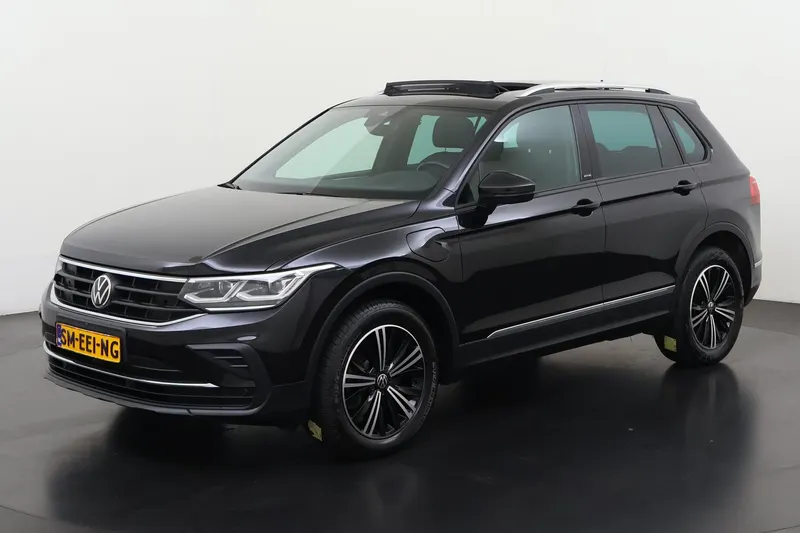 Volkswagen Tiguan (2022)