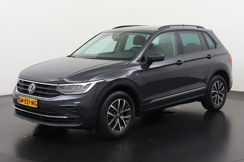 Volkswagen Tiguan (2021)