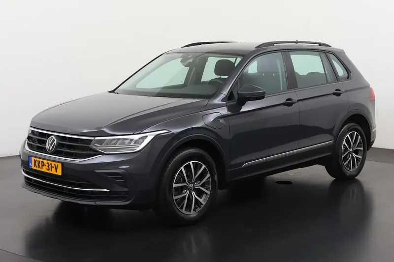 Volkswagen Tiguan (2022)