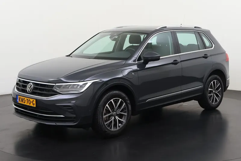 Volkswagen Tiguan (2022)