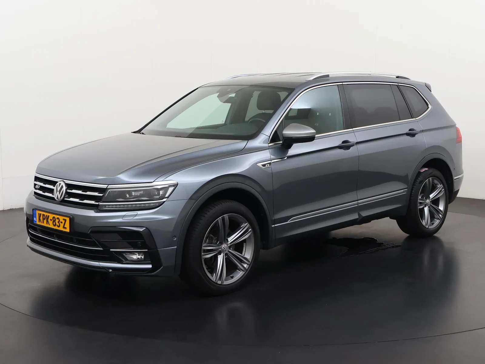 Volkswagen Tiguan (2021) — foto 1
