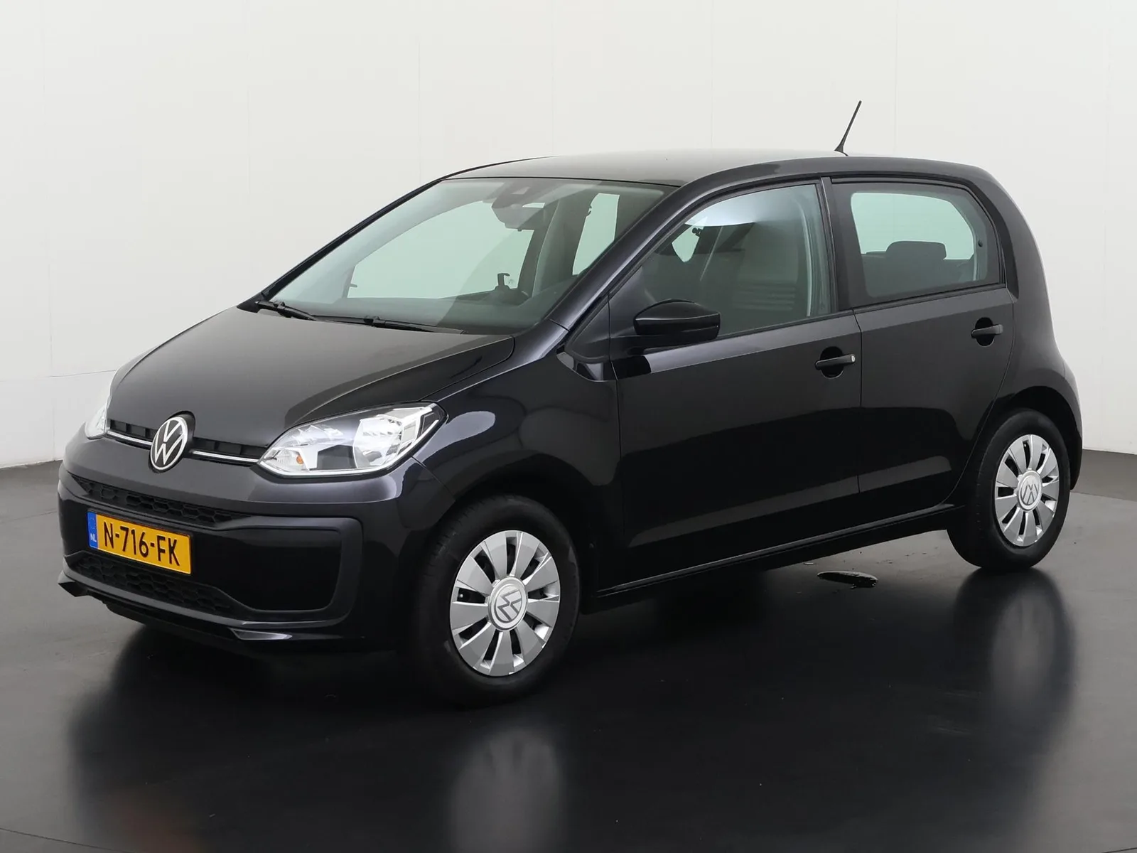 Volkswagen Up! (2021) — foto 1
