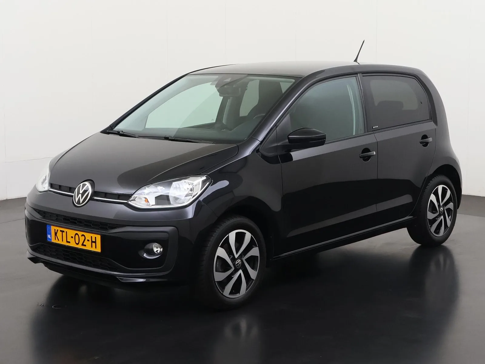 Volkswagen Up! (2021) — foto 1