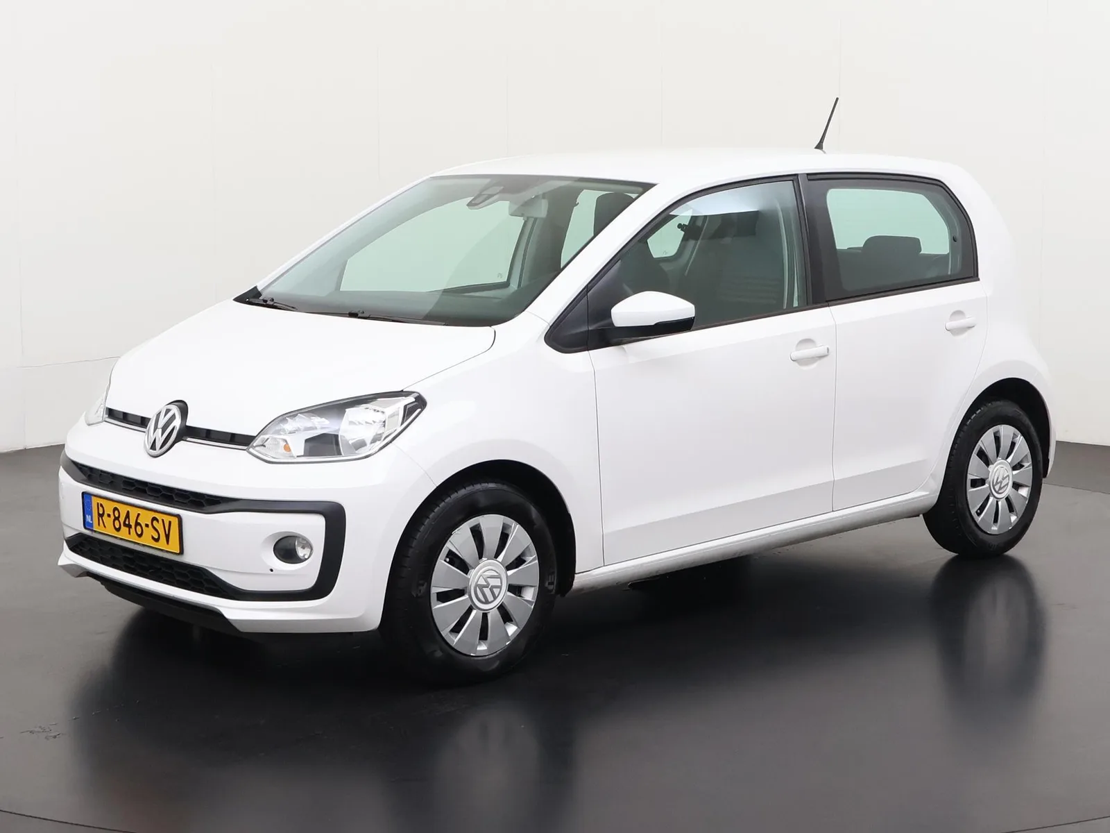 Volkswagen Up! (2019) — foto 1