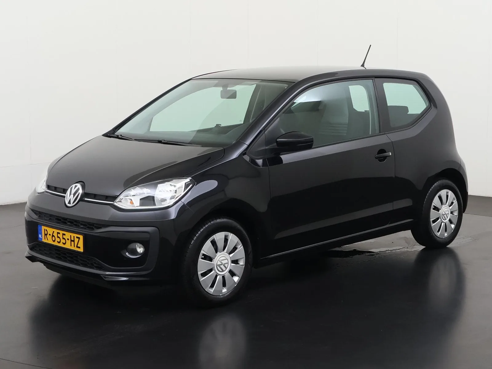 Volkswagen Up! (2019) — foto 1