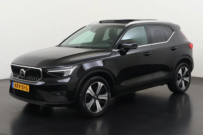 Volvo XC40 (2023)
