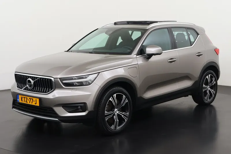 Volvo XC40 (2022)