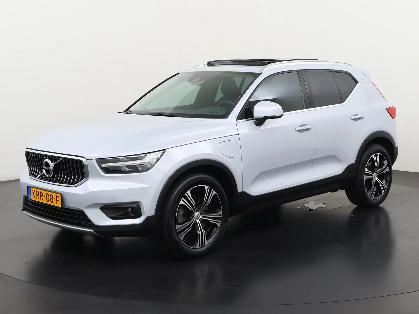 Volvo XC40 (2021) — foto 1