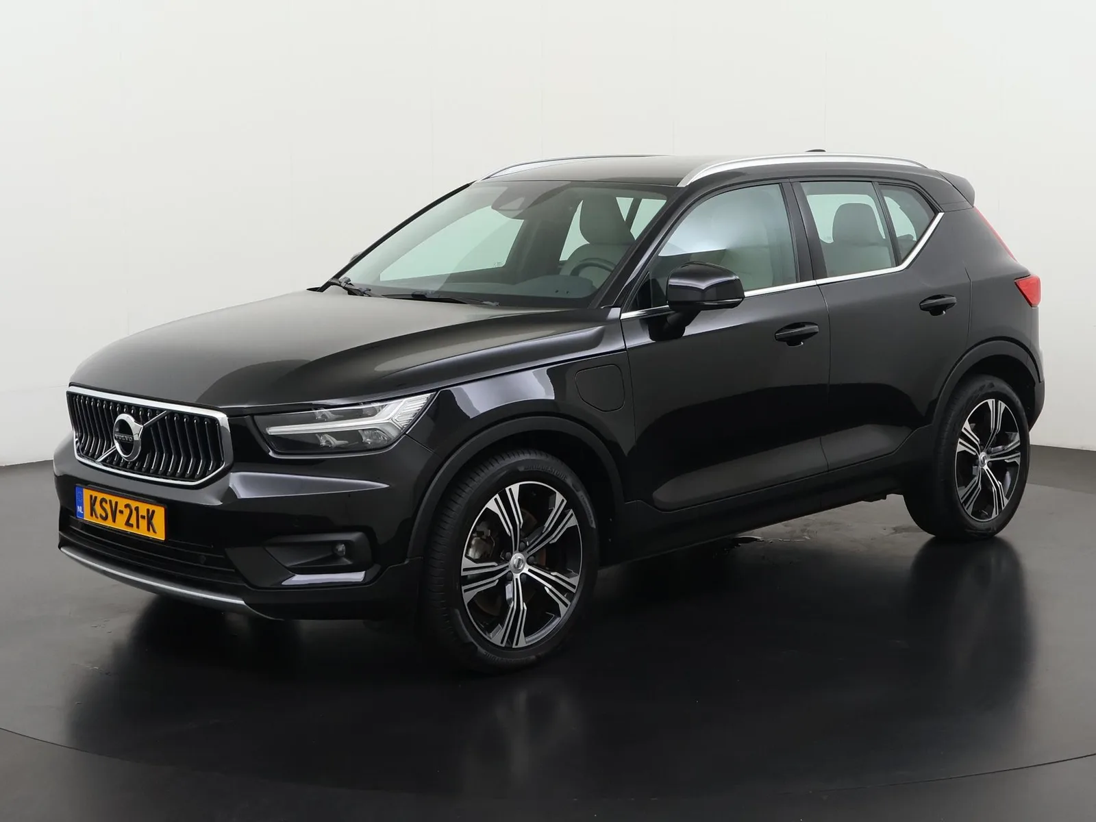 Volvo XC40 (2021) — foto 1