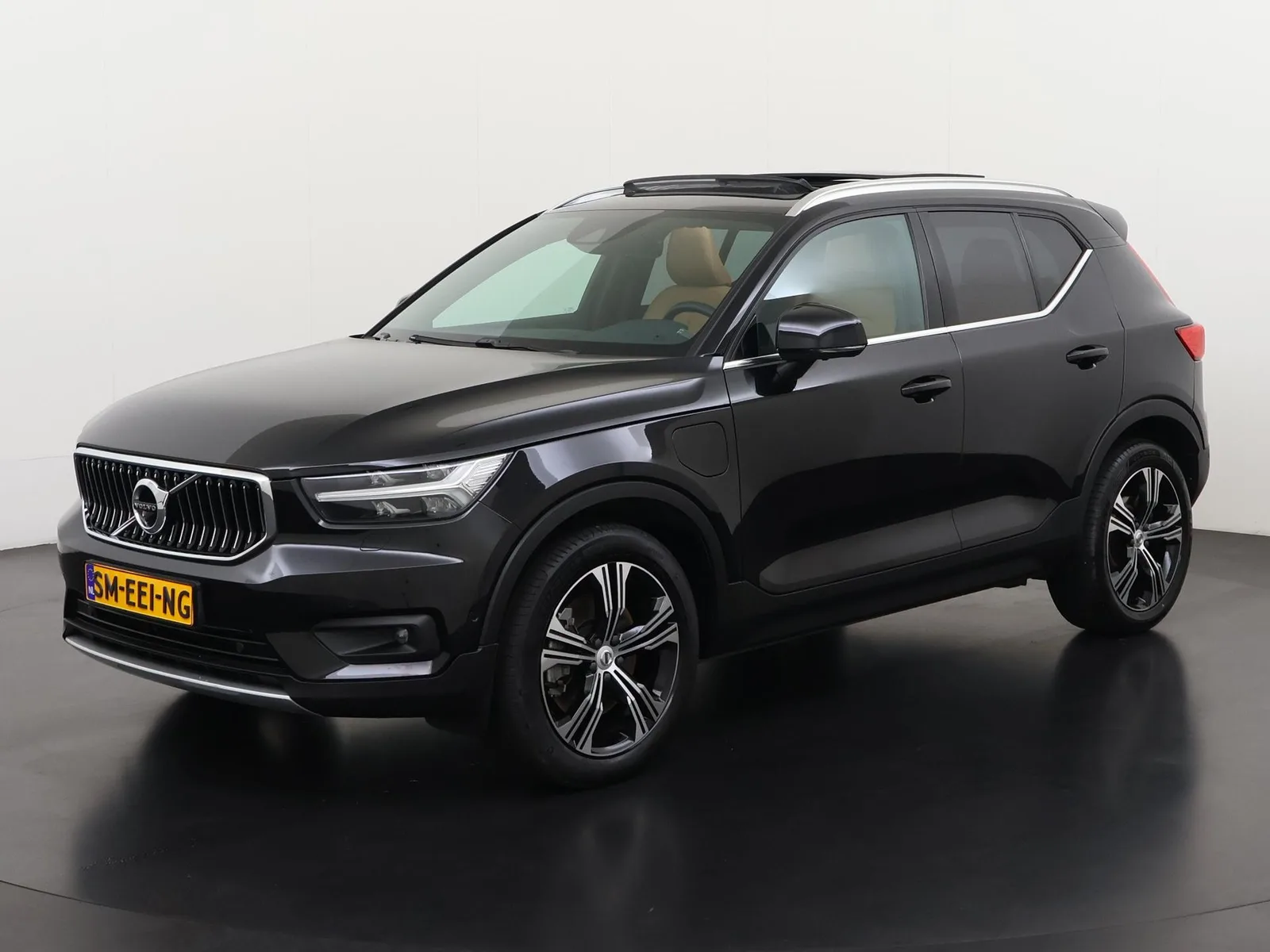 Volvo XC40 (2022) — foto 1