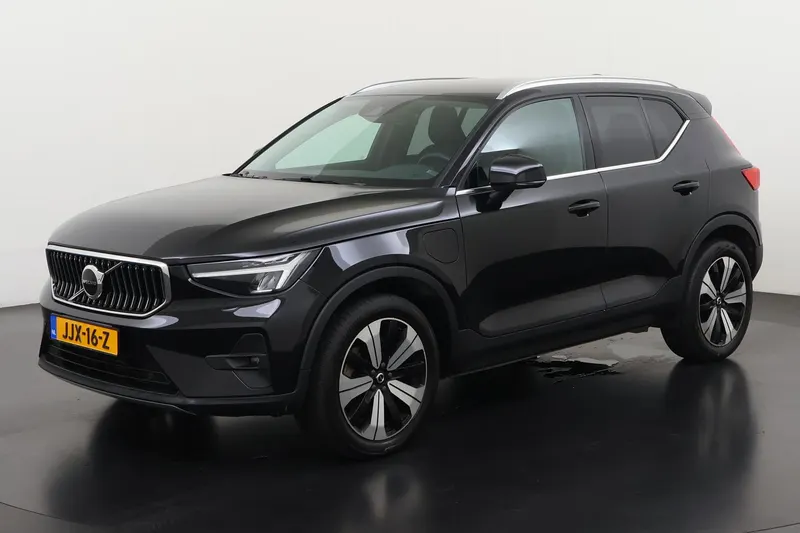 Volvo XC40 (2022)