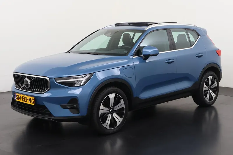 Volvo XC40 (2023)