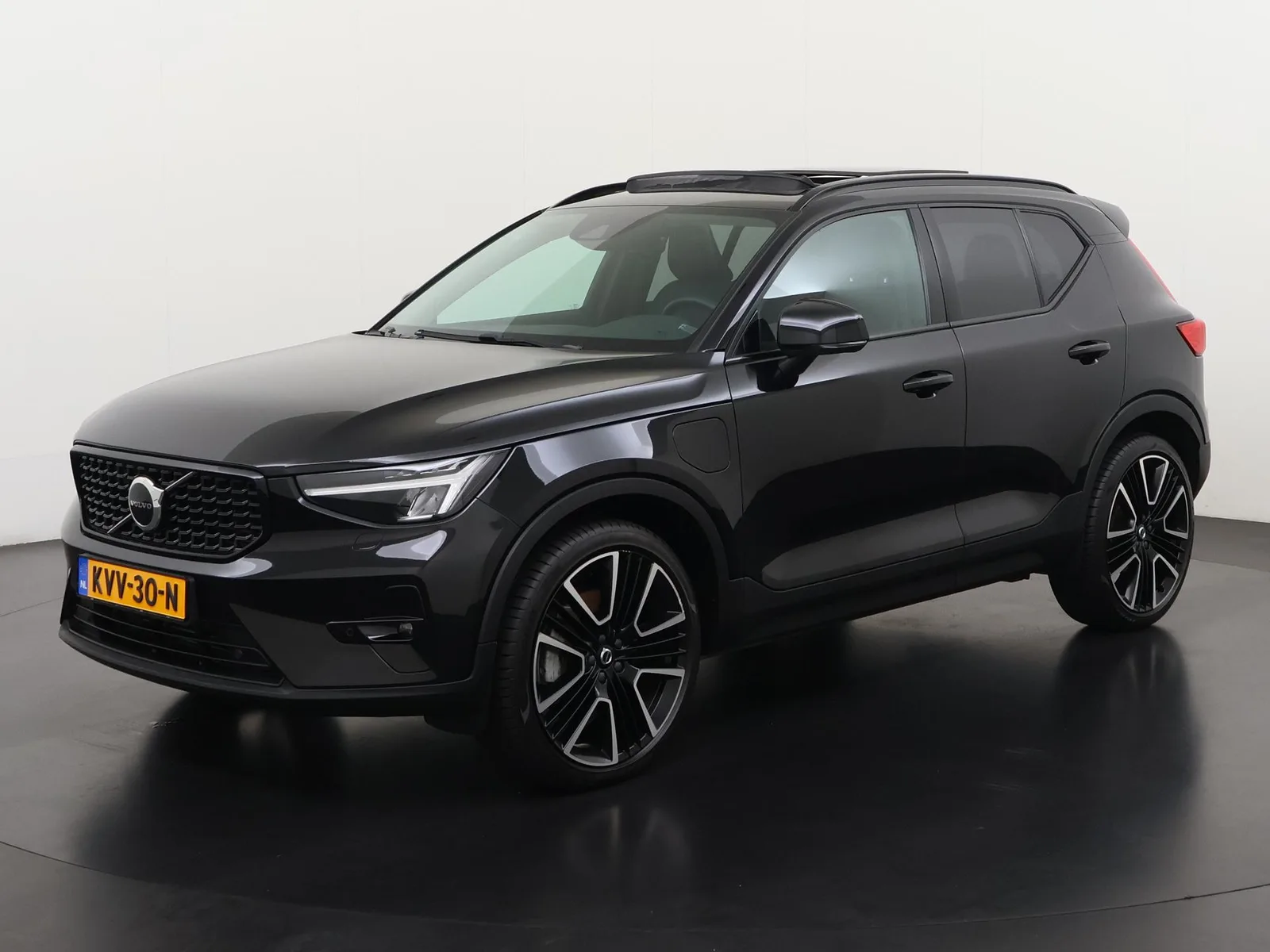 Volvo XC40 (2022) — foto 1