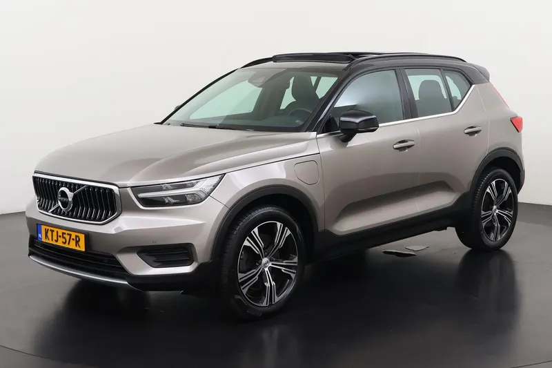 Volvo XC40 (2022)