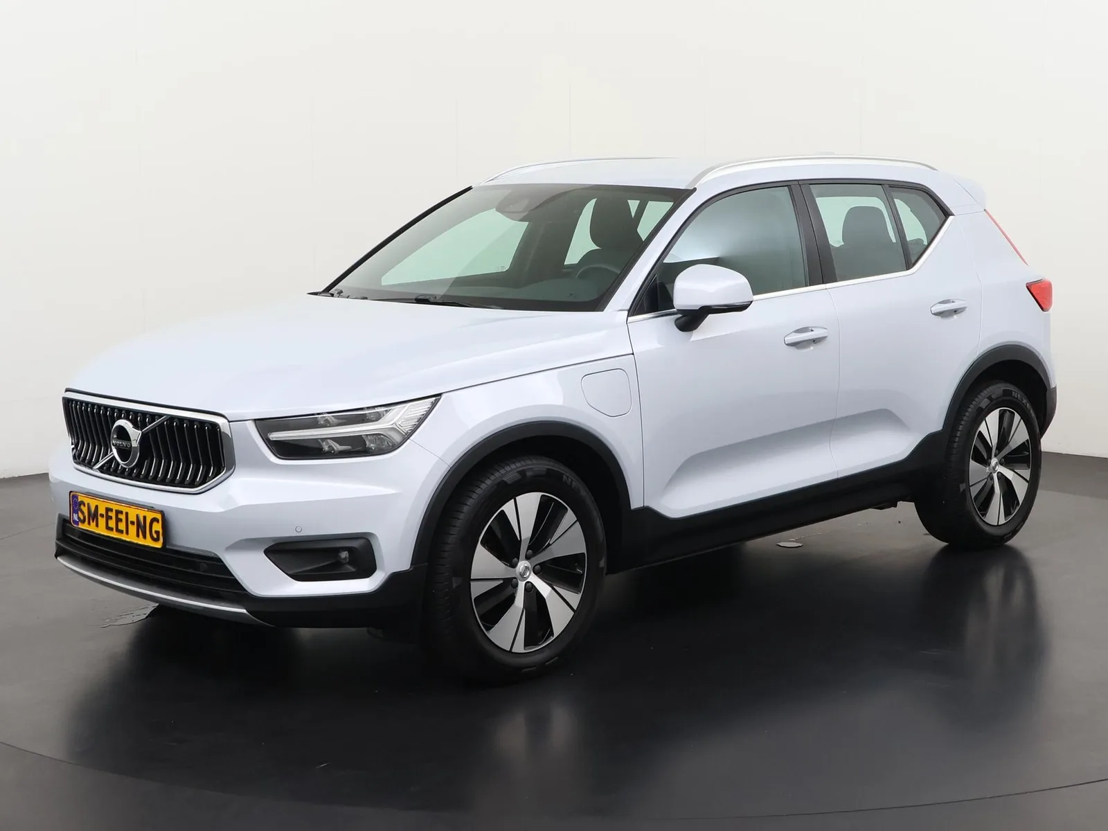 Volvo XC40 (2021) — foto 1