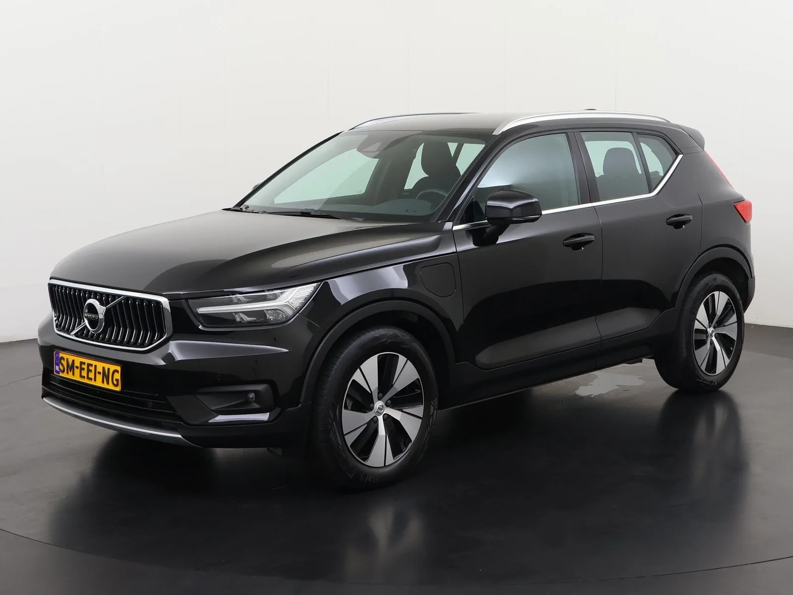 Volvo XC40 (2021) — foto 1
