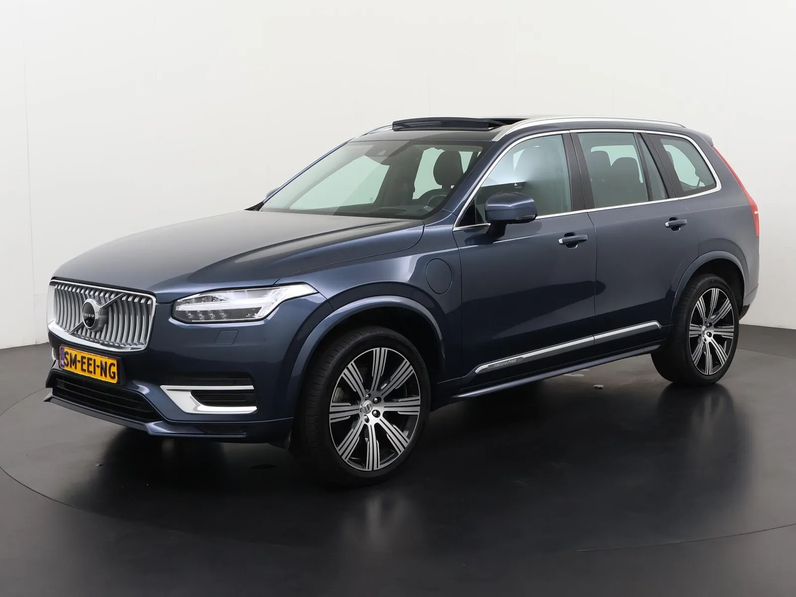 Volvo XC90 (2022) — foto 1
