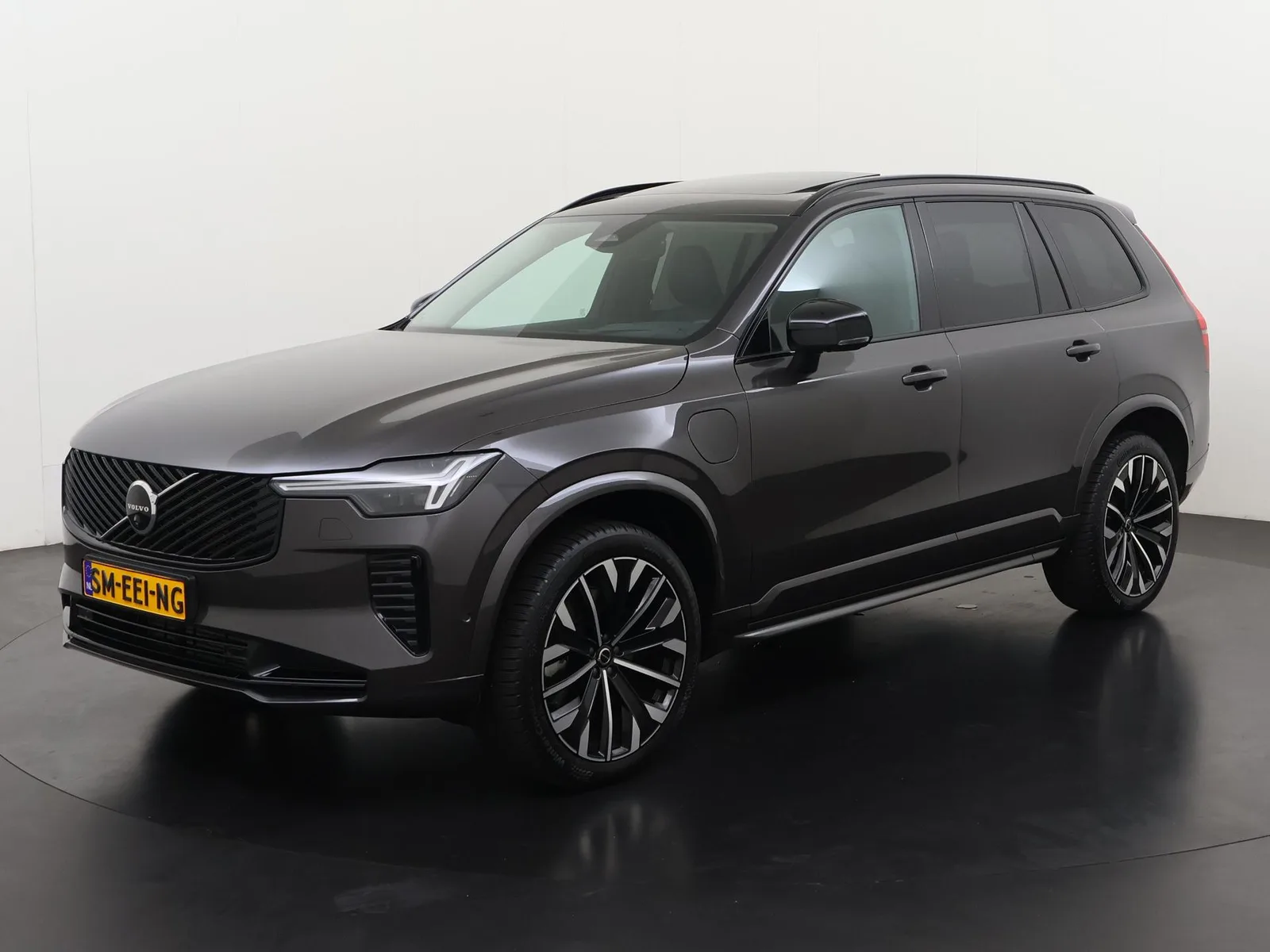 Volvo XC90 (2025) — foto 1