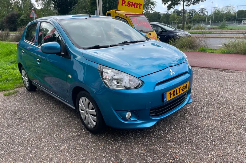Mitsubishi Space Star (2013)