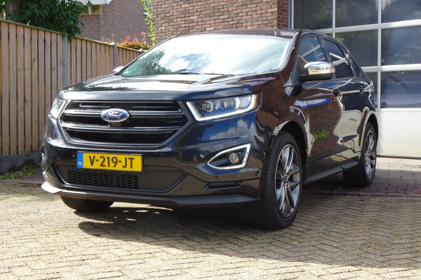 Ford Edge (2017) — foto 1