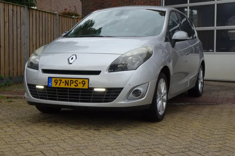 Renault Grand Scénic (2010)