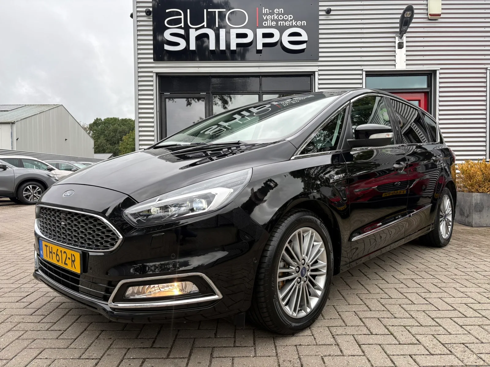 Ford S-Max (2017) — foto 1