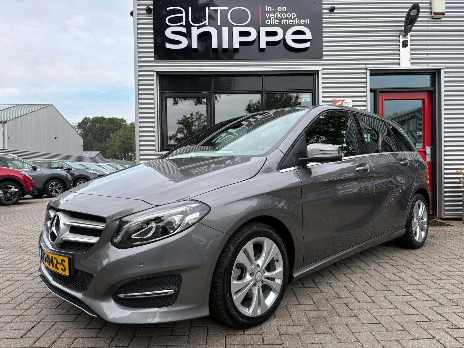 Mercedes-Benz B-Klasse (2016) — foto 1