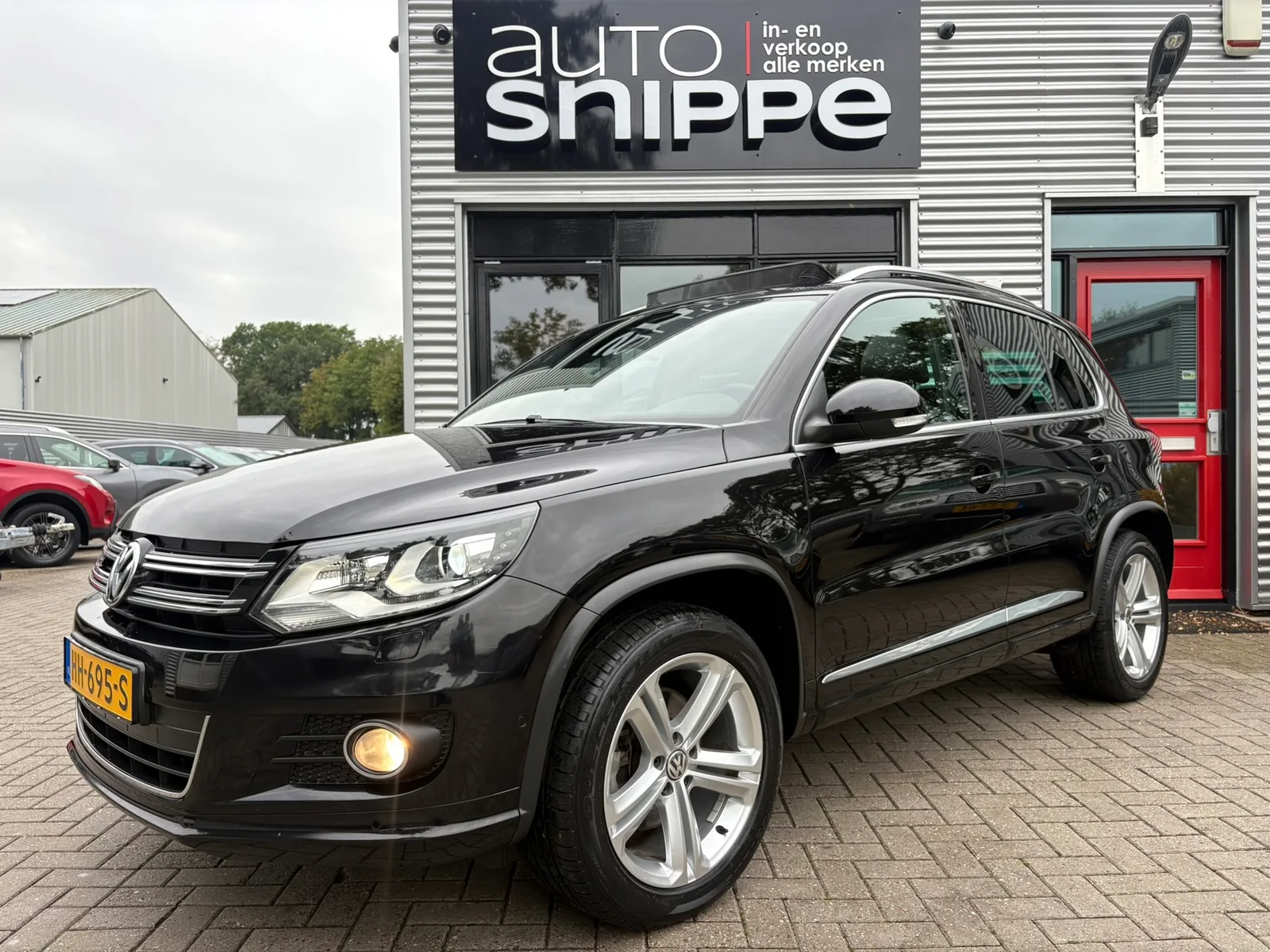 Volkswagen Tiguan (2015) — foto 1