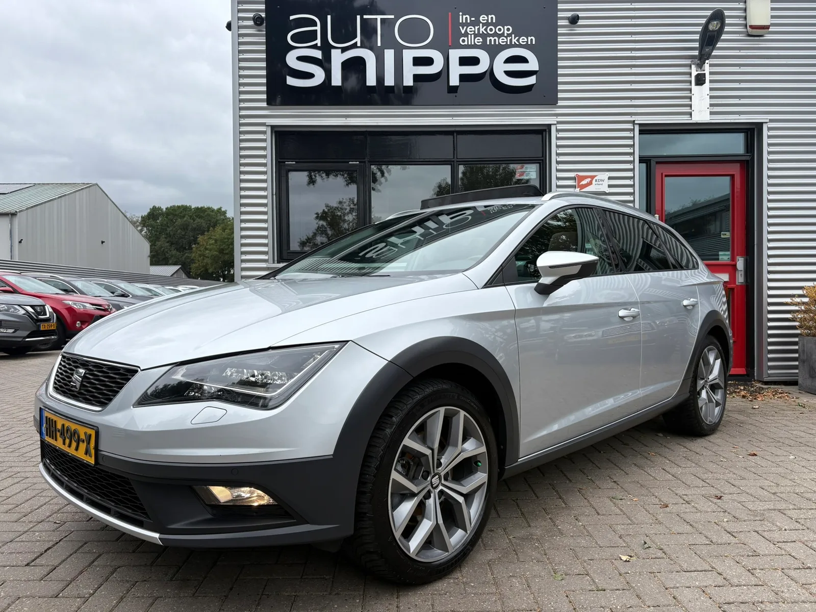 SEAT Leon (2015) — foto 1
