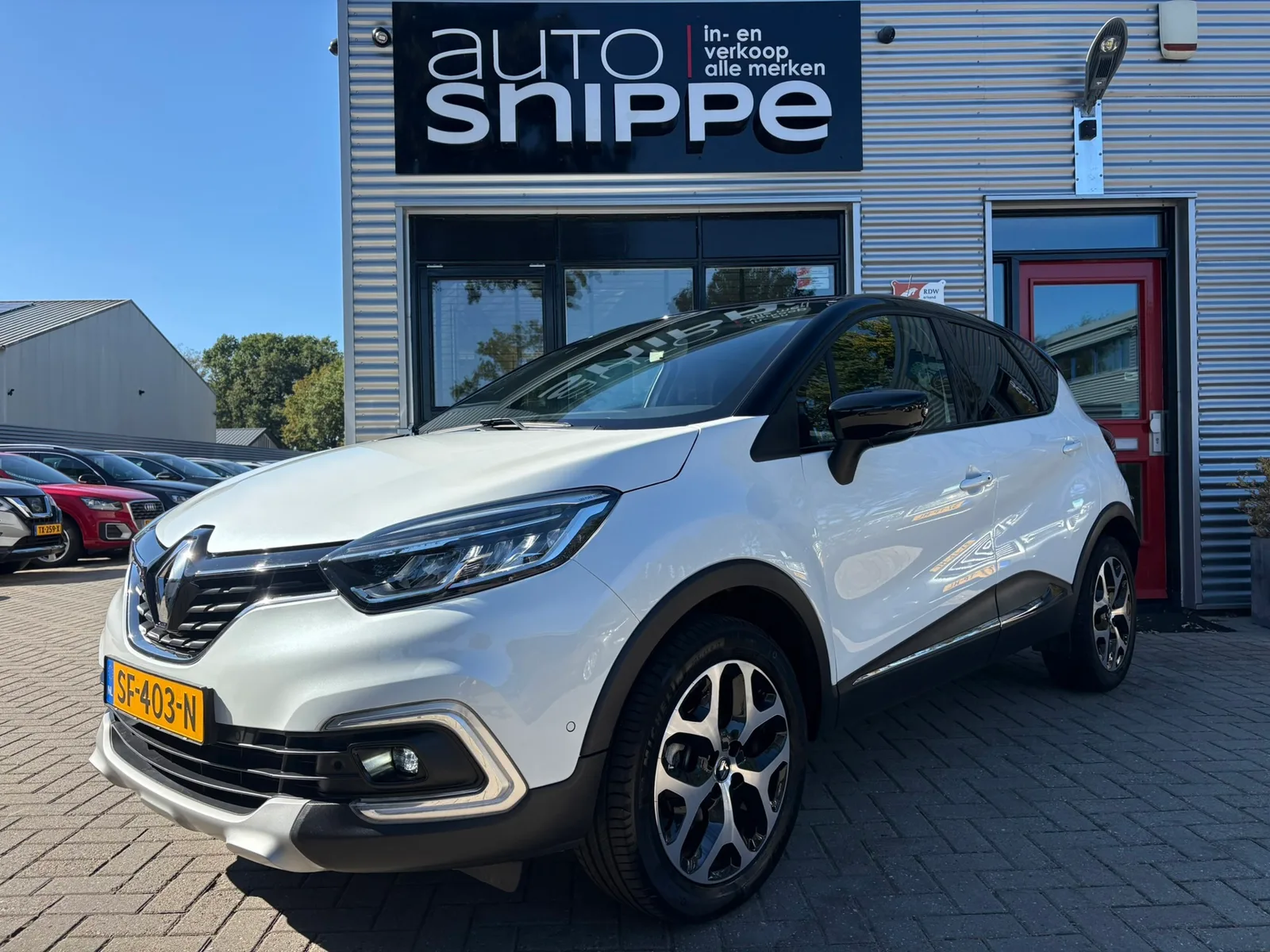 Renault Captur (2018) — foto 1
