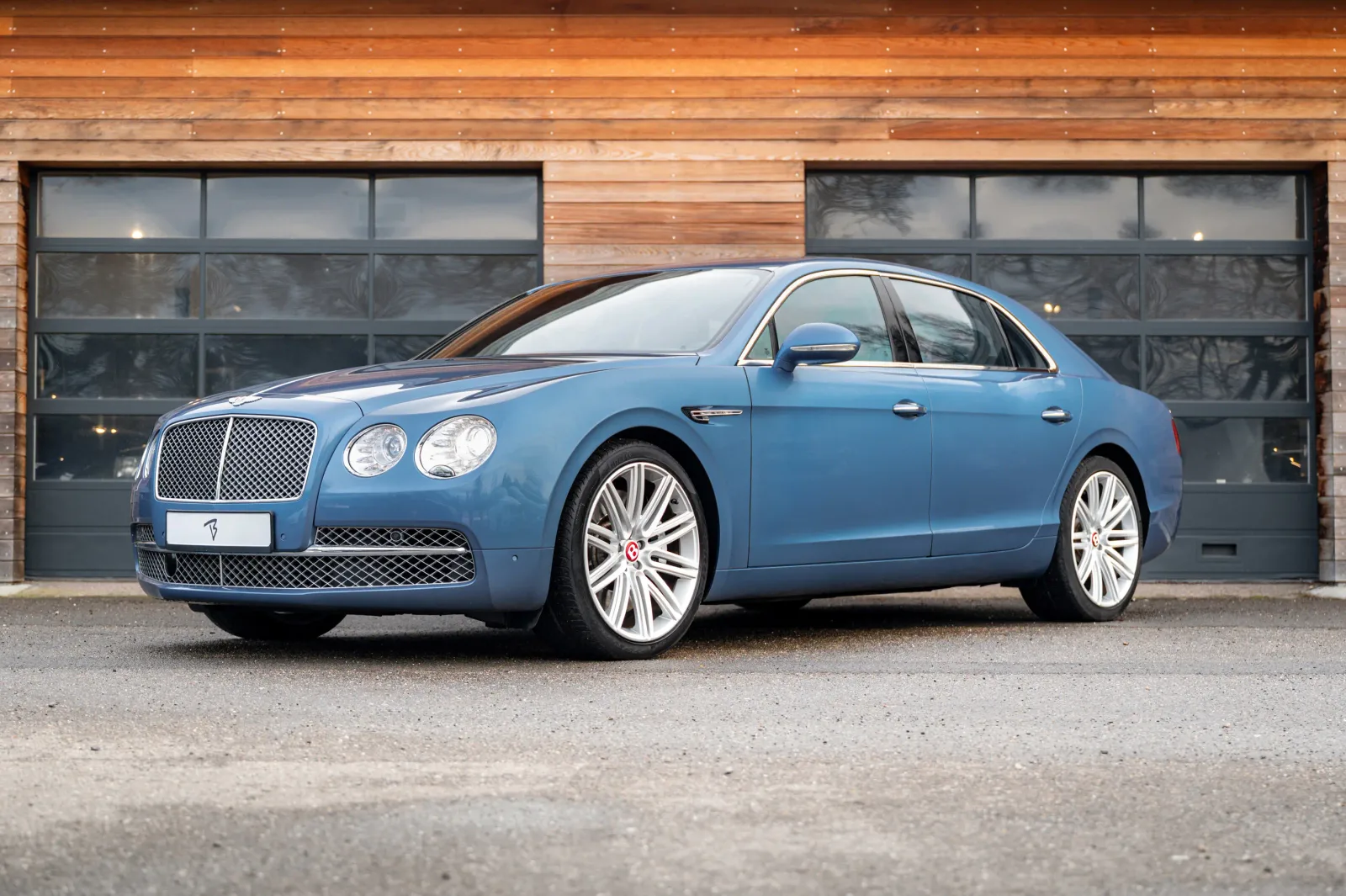 Bentley Flying Spur (2016) — foto 1