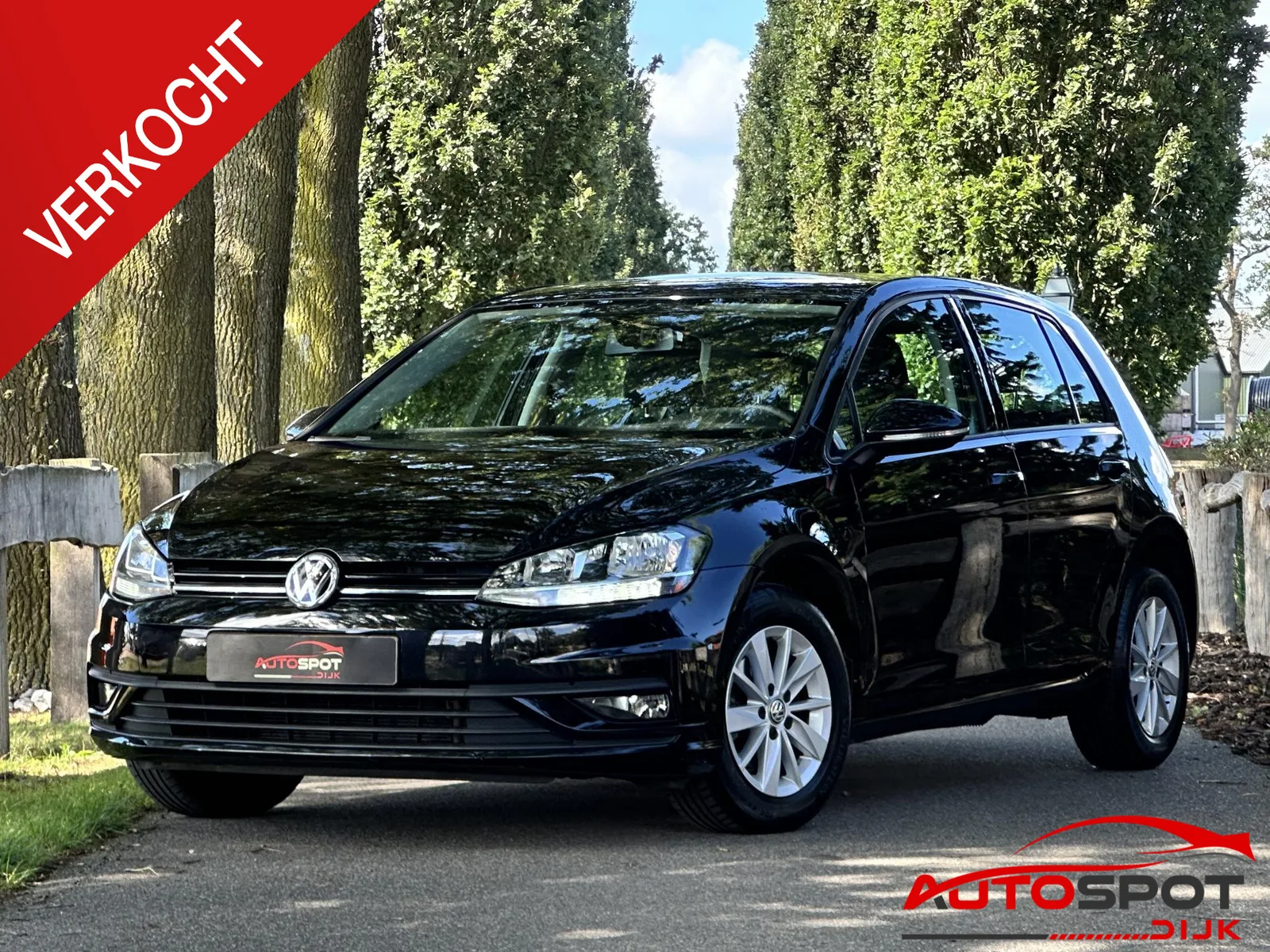 Volkswagen Golf (2019) — foto 1