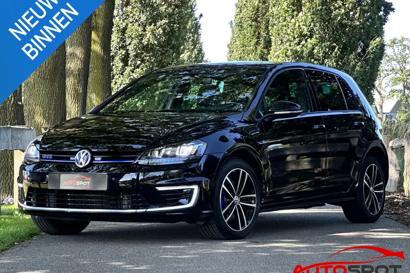 Volkswagen Golf (2016)