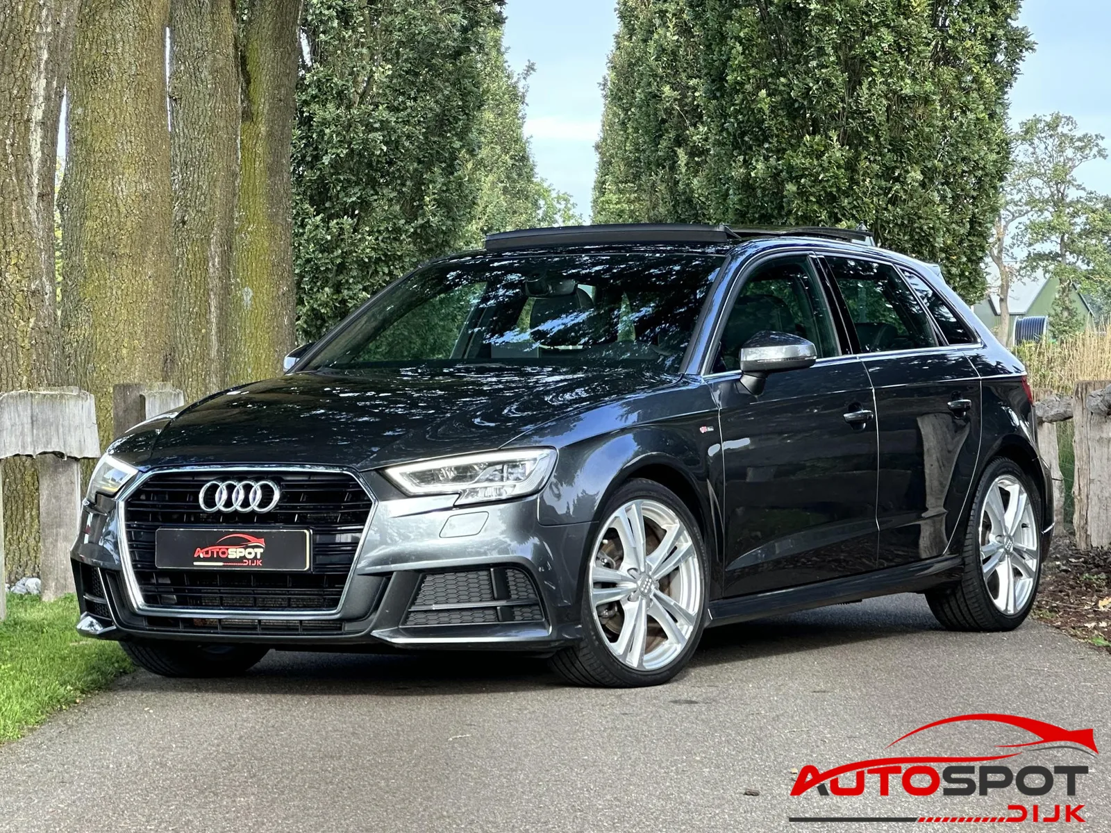 Audi A3 (2019) — foto 1