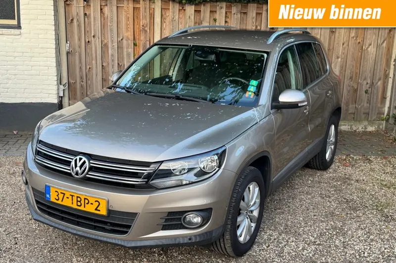 Volkswagen Tiguan (2012)