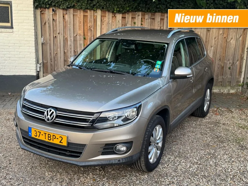 Volkswagen Tiguan (2012) — foto 1