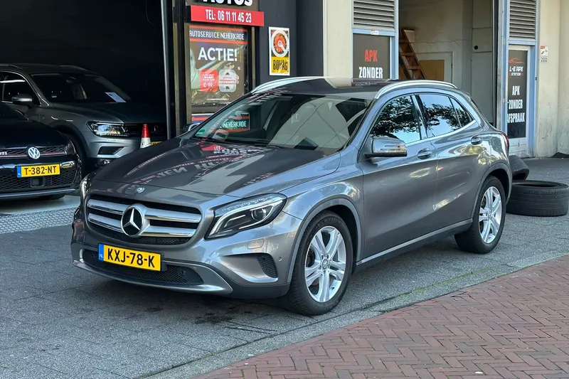 Mercedes-Benz GLA (2014)