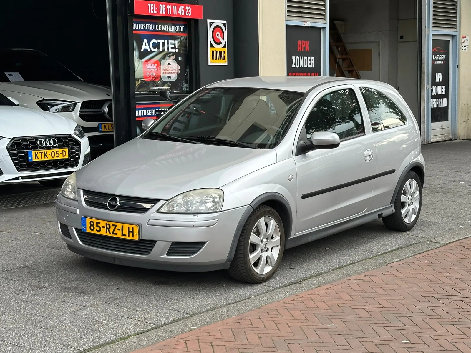 Opel Corsa (2005) — foto 1