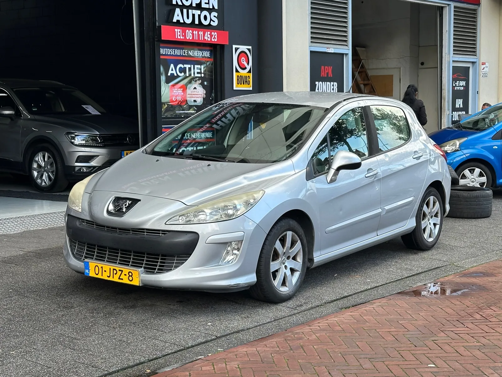 Peugeot 308 (2009) — foto 1