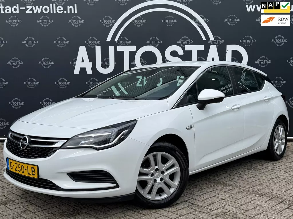 Opel Astra (2019) — foto 1