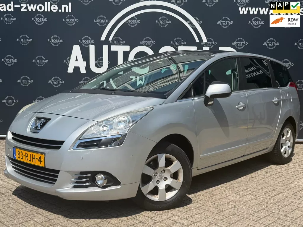 Peugeot 5008 (2011) — foto 1
