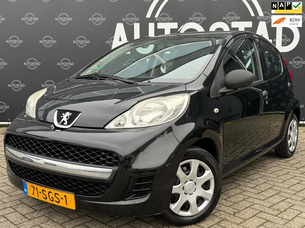 Peugeot 107 (2011) — foto 1