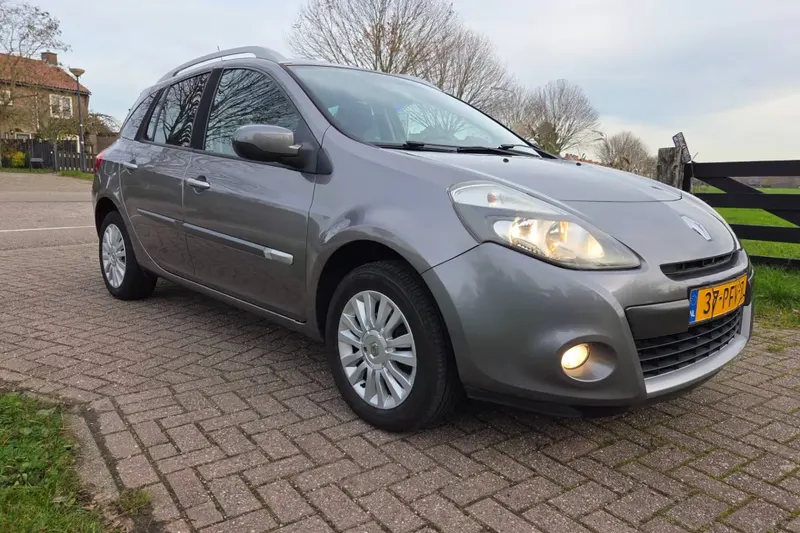 Renault Clio (2011)