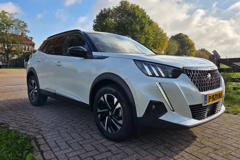 Peugeot 2008 (2022)